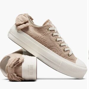 Converse Platform Embroidered Bow Sneaker (Women) size 6.5 tan